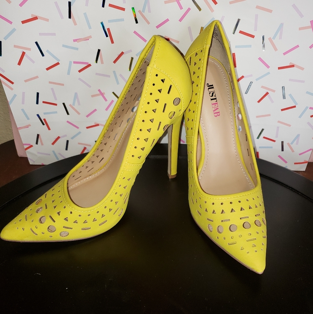 Just Fab Yellow Pointy Heels